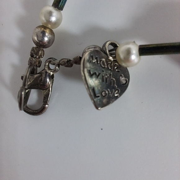 Silver Tone Glass Beaded Necklace With Druzy Pendant - Picture 6 of 6